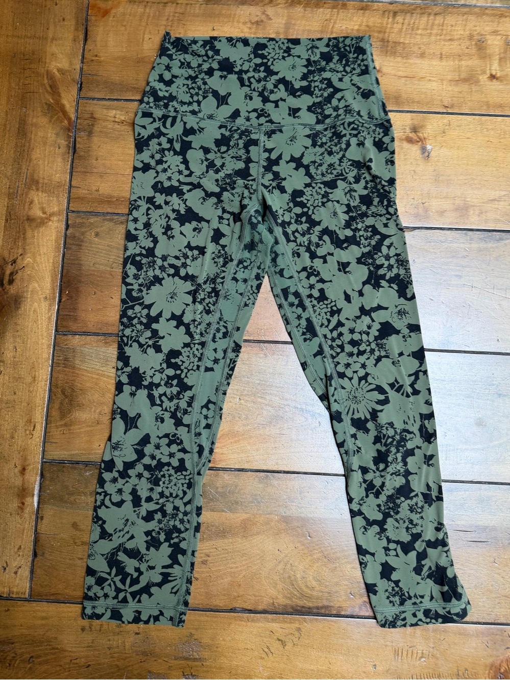 Lululemon Align Crop Barracks Green High Rise Nulu Size 4 23”